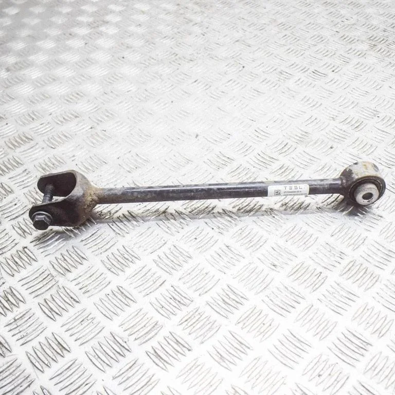 Aizmugurējā svira (dakša) 104444400A