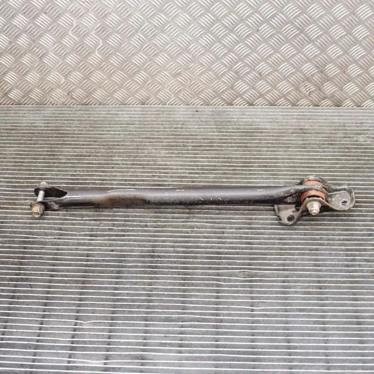 Tagumine ülemine õõtshoob – Land Rover Range Rover Evoque L538 (2011-2018)