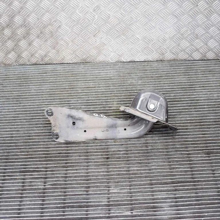 Rear upper control arm/wishbone – Volkswagen Passat CC (2008-2016)