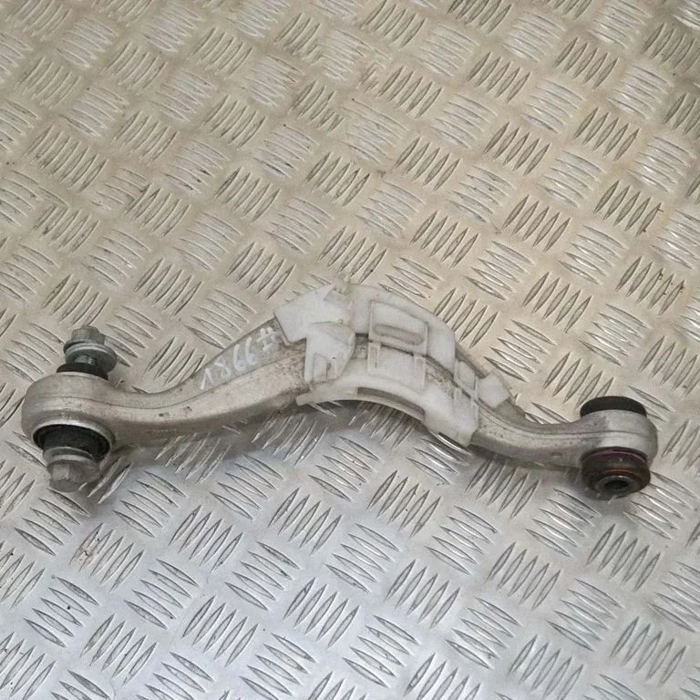 Rear upper control arm/wishbone – BMW 5 Series G30 G31 G38 (2016-)