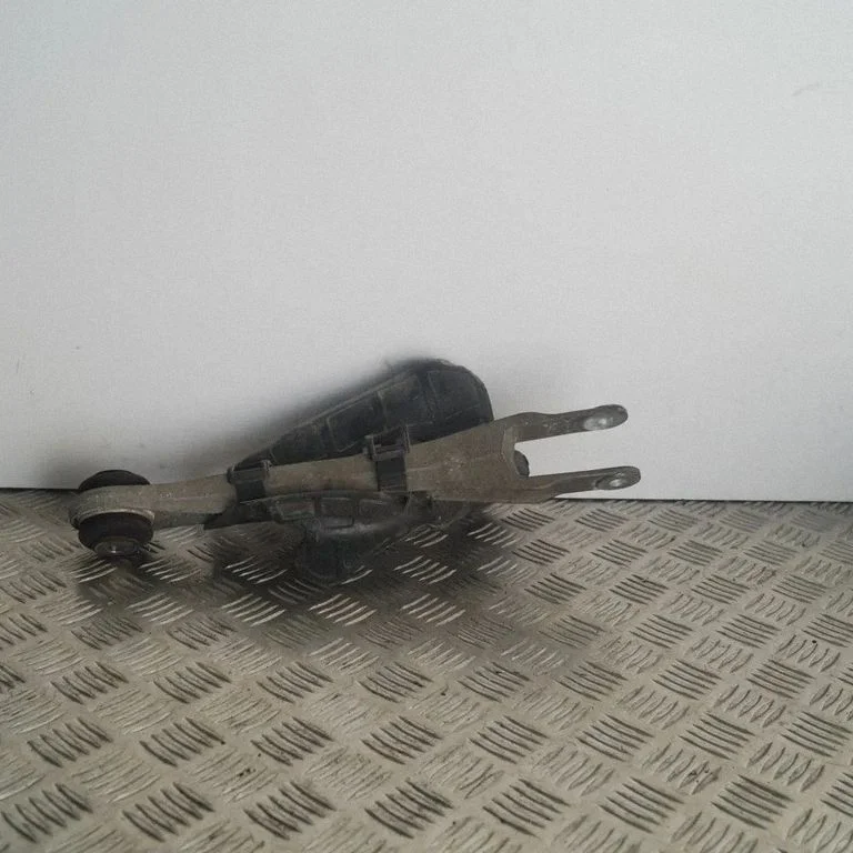 Aizmugurējā svira (dakša) 99733114301