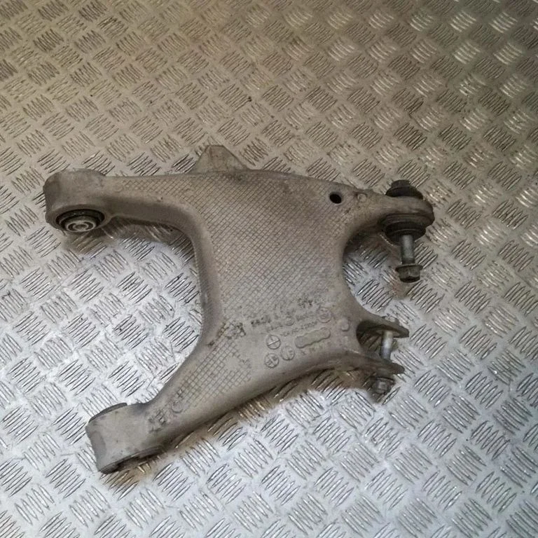 Wahacz tylny górny – BMW Seria 5 F10 F11 (2009-2016)