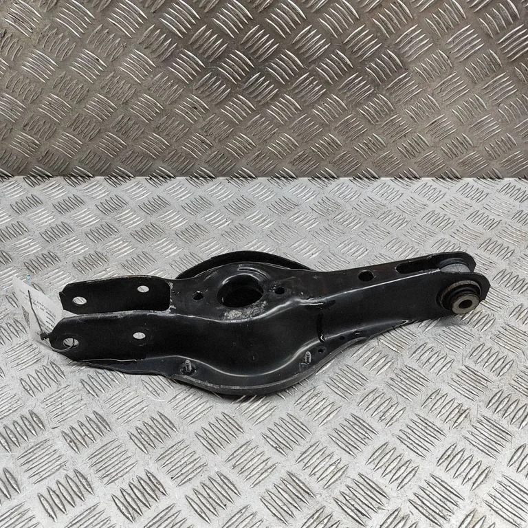 Rear upper control arm/wishbone – BMW 2 Series F22 F23 (2013-2017)