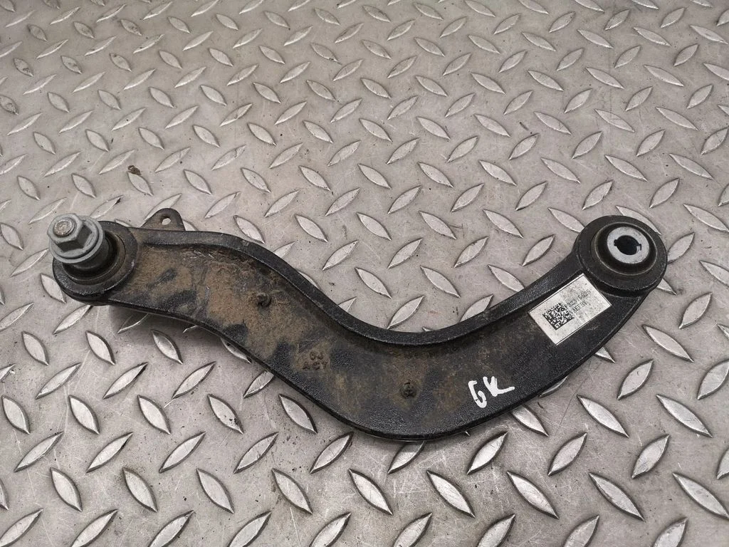 Rear upper control arm/wishbone 8891173178