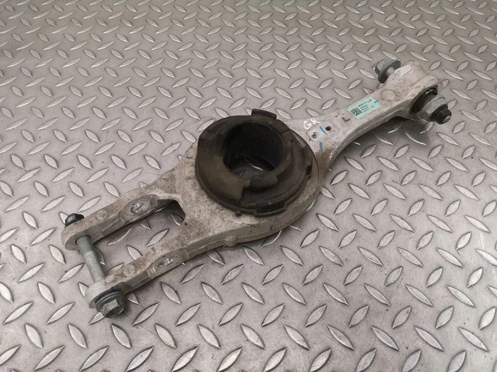 Tagumine ülemine õõtshoob 55210GI100