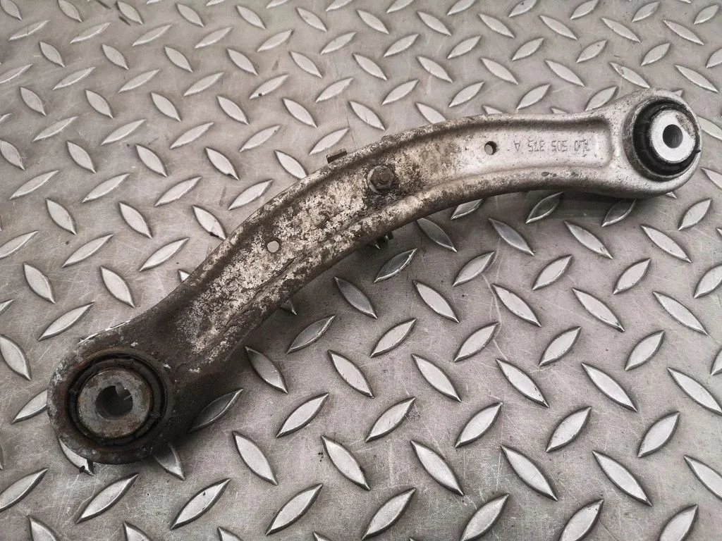 Rear upper control arm/wishbone 7L0505375A
