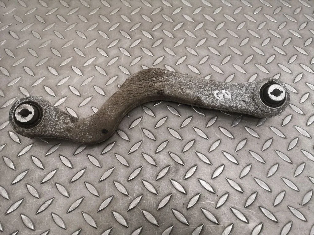 Aizmugurējā svira (dakša) – Jaguar E-Pace (2017-)