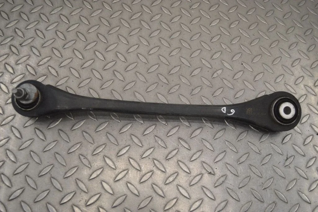 Aizmugurējā svira (dakša) 80A501531A