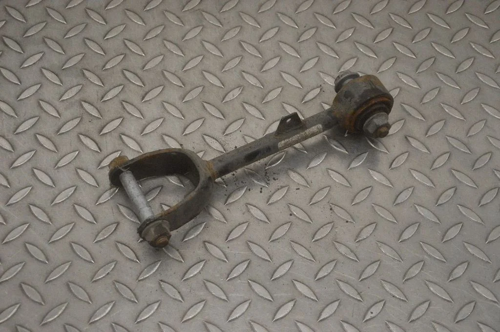 Rear upper control arm/wishbone – Tesla Model Y (2020-)