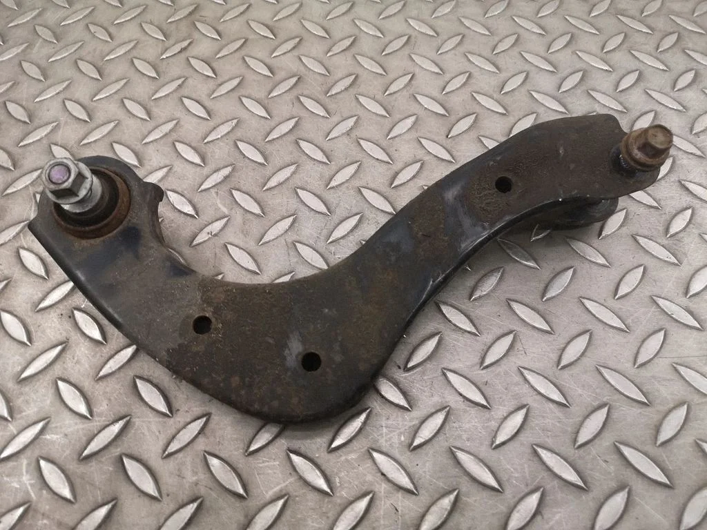 Rear upper control arm/wishbone – Lexus ES VII XZ10 (2018-2021)