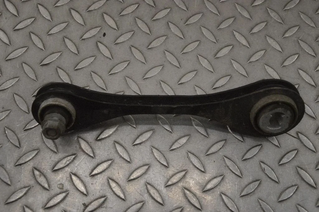 Aizmugurējā svira (dakša) – BMW 3. sērija G20 G21 (2019-)