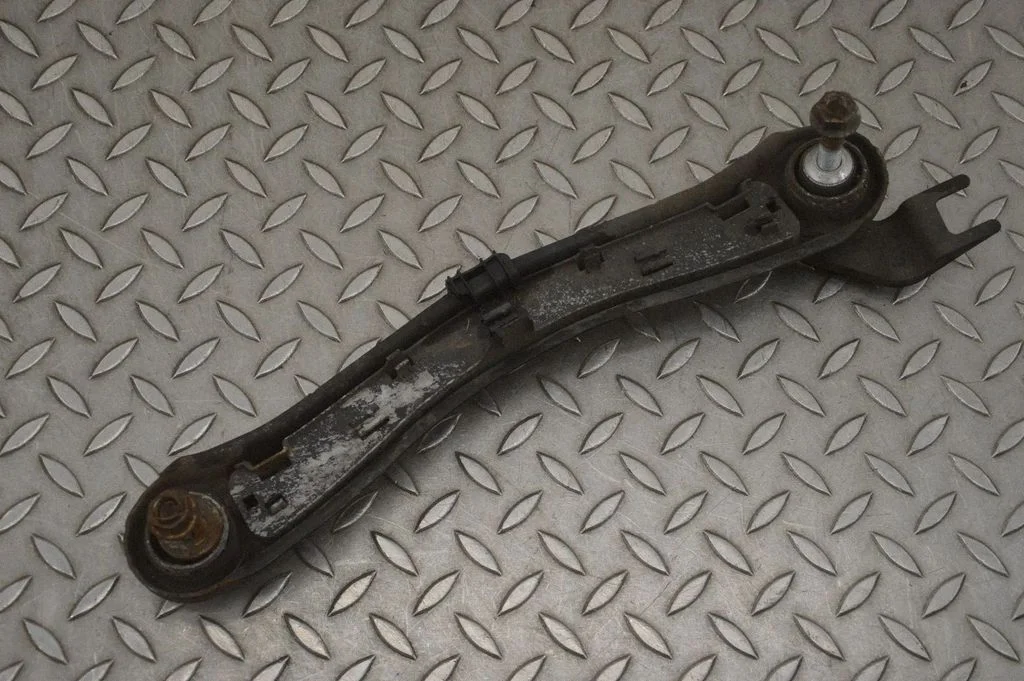 Tagumine ülemine õõtshoob A1663520415