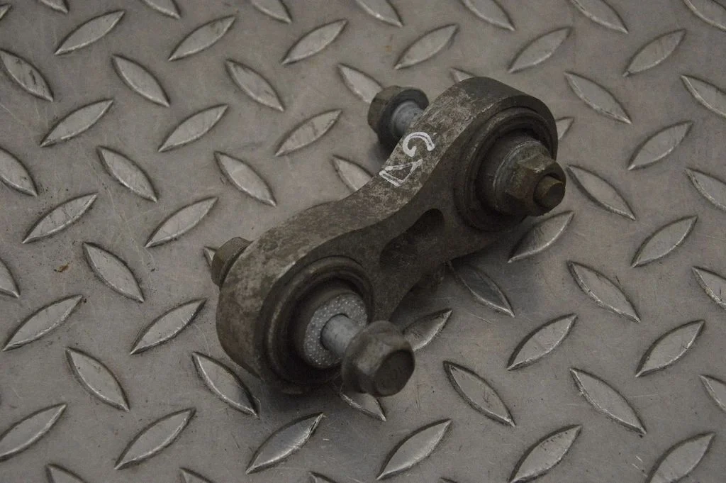 Rear upper control arm/wishbone 102142200B