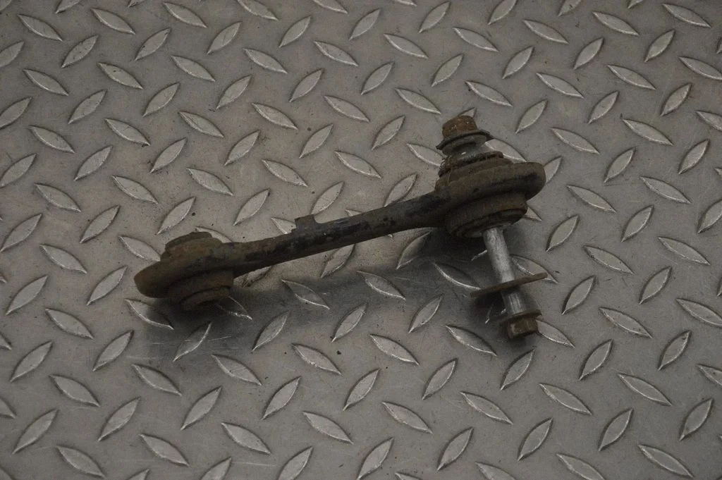Tagumine ülemine õõtshoob – Ford Mustang VI (2015-)