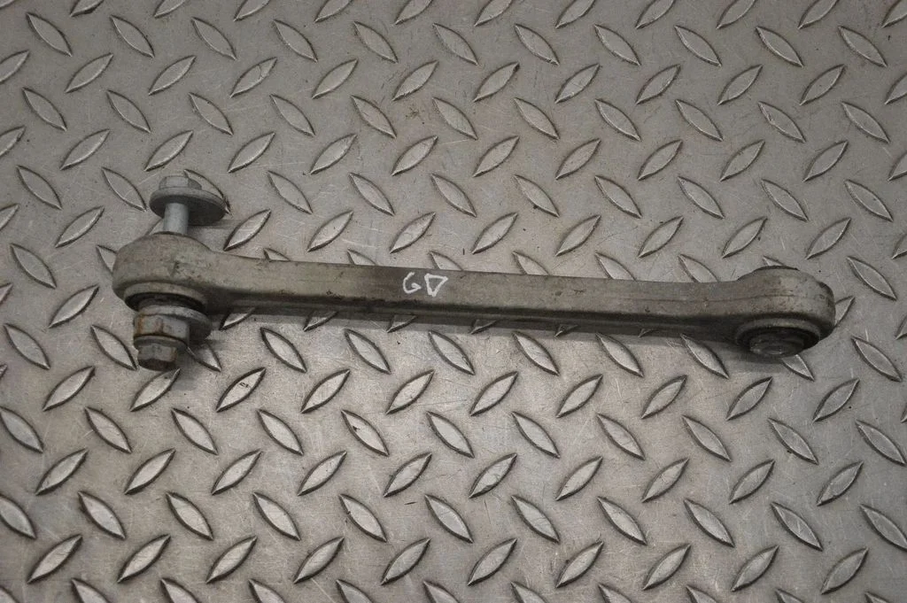 Rear upper control arm/wishbone 97033104300