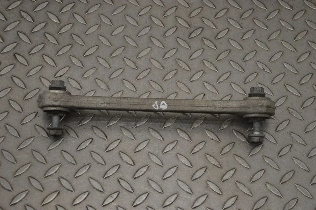 Rear upper control arm/wishbone 97033104300