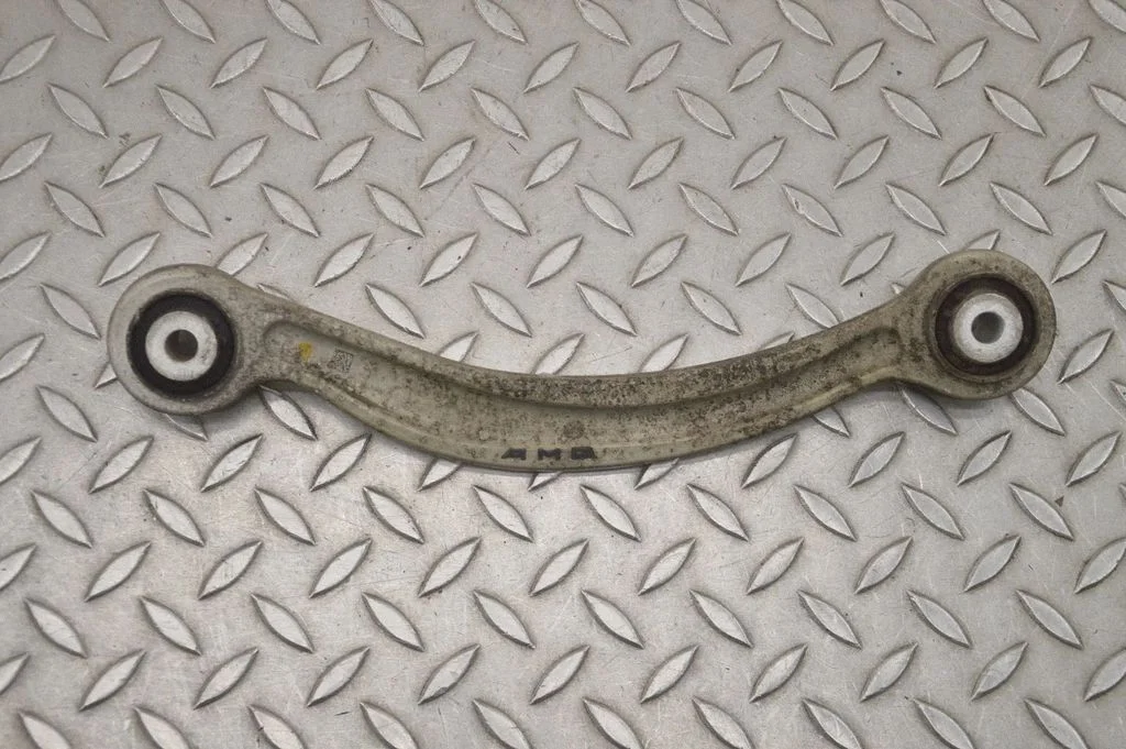 Rear upper control arm/wishbone – Mercedes-Benz C-Class W205 (2014-2021)