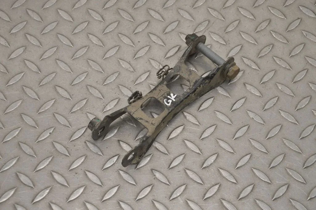 Rear upper control arm/wishbone 6867881