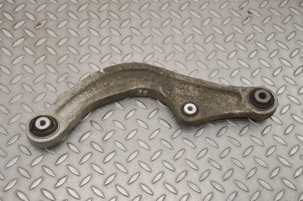 Wahacz tylny górny 1EA505361A