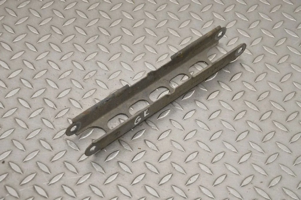 Wahacz tylny górny – BMW Seria 3 E92 E93 (2005-2014)