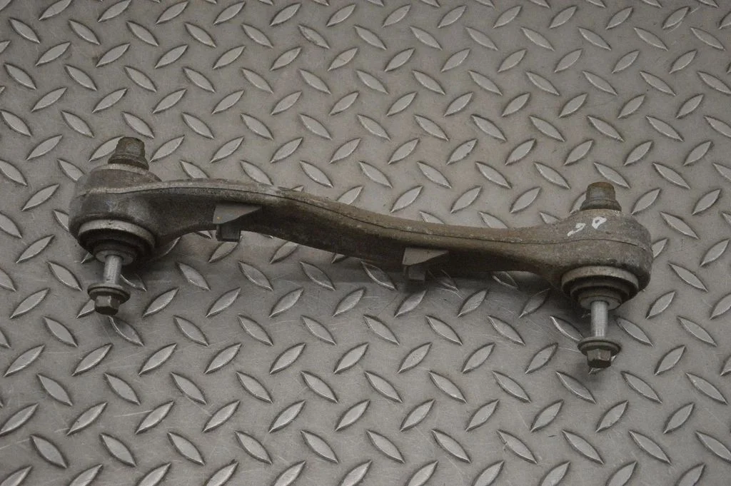 Rear upper control arm/wishbone J9D35500AB
