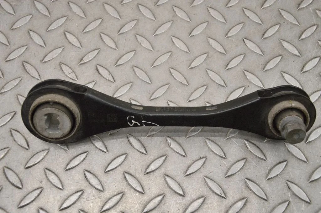 Tagumine ülemine õõtshoob 6878631
