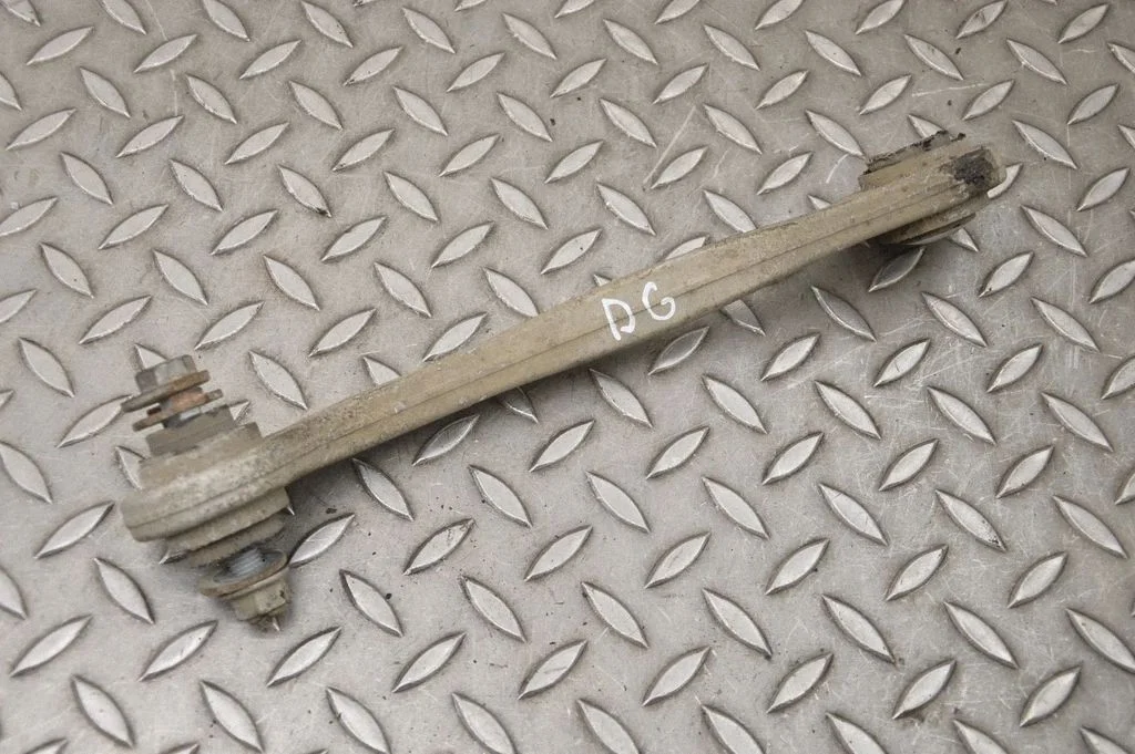 Aizmugurējā svira (dakša) 2213520003