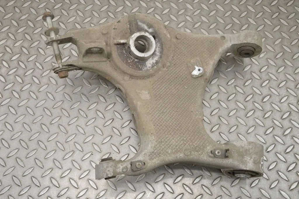 Rear upper control arm/wishbone – Jaguar F-Pace (2016-)