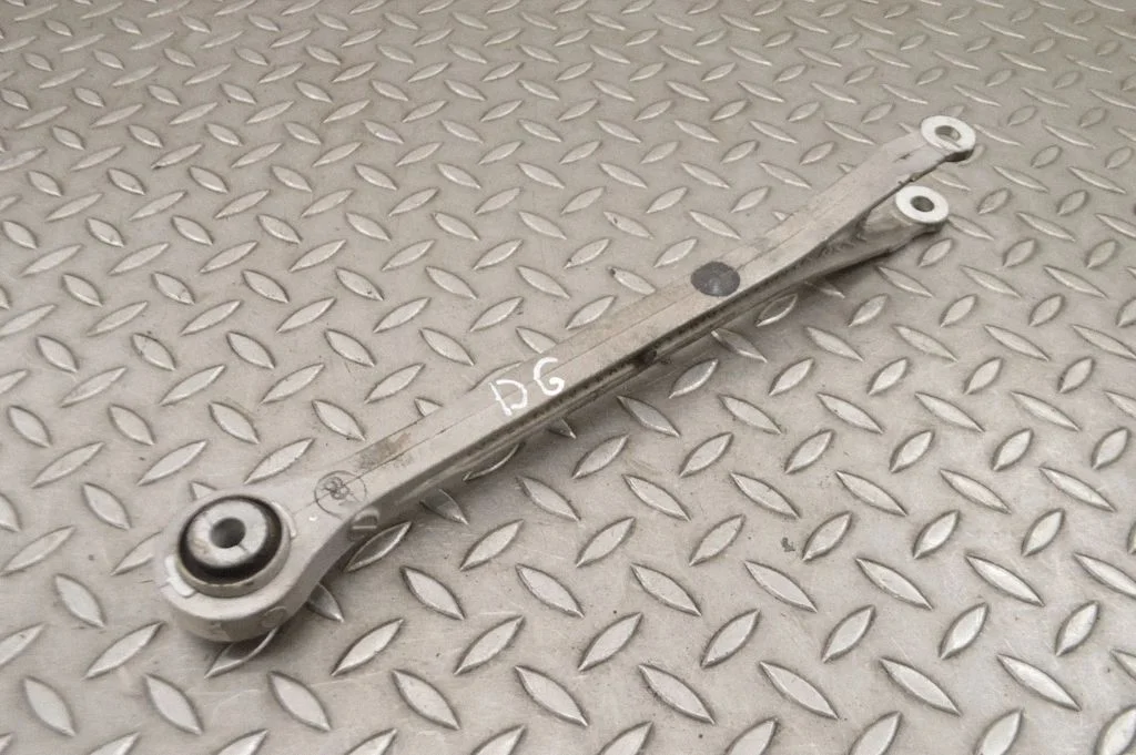 Rear upper control arm/wishbone 68210633AA