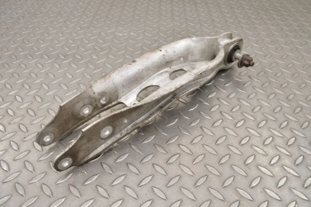 Rear upper control arm/wishbone 8W0505311H