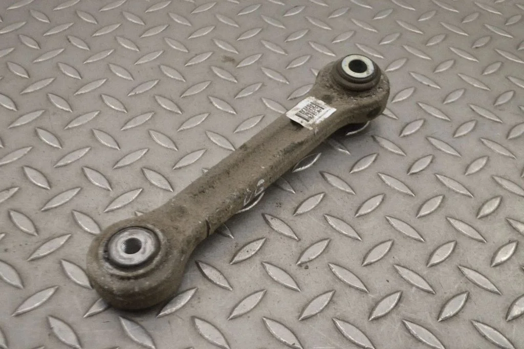 Rear upper control arm/wishbone 067000627300