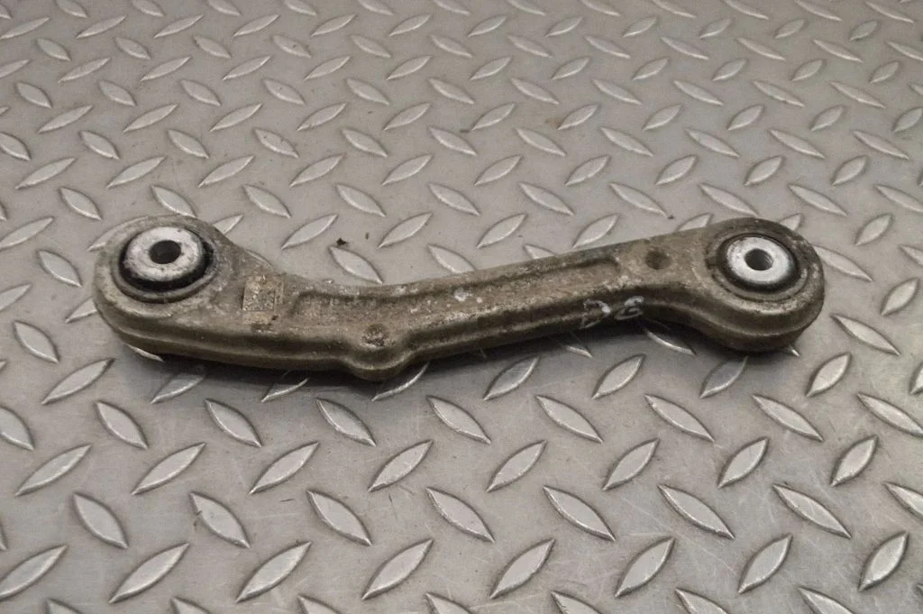 Rear upper control arm/wishbone 06700072