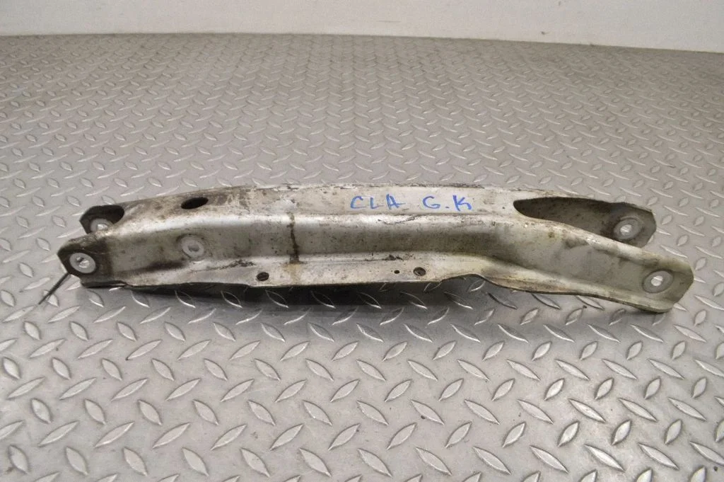 Rear upper control arm/wishbone – Mercedes-Benz CLA-Class C117 X117 W117 (2013-2019)
