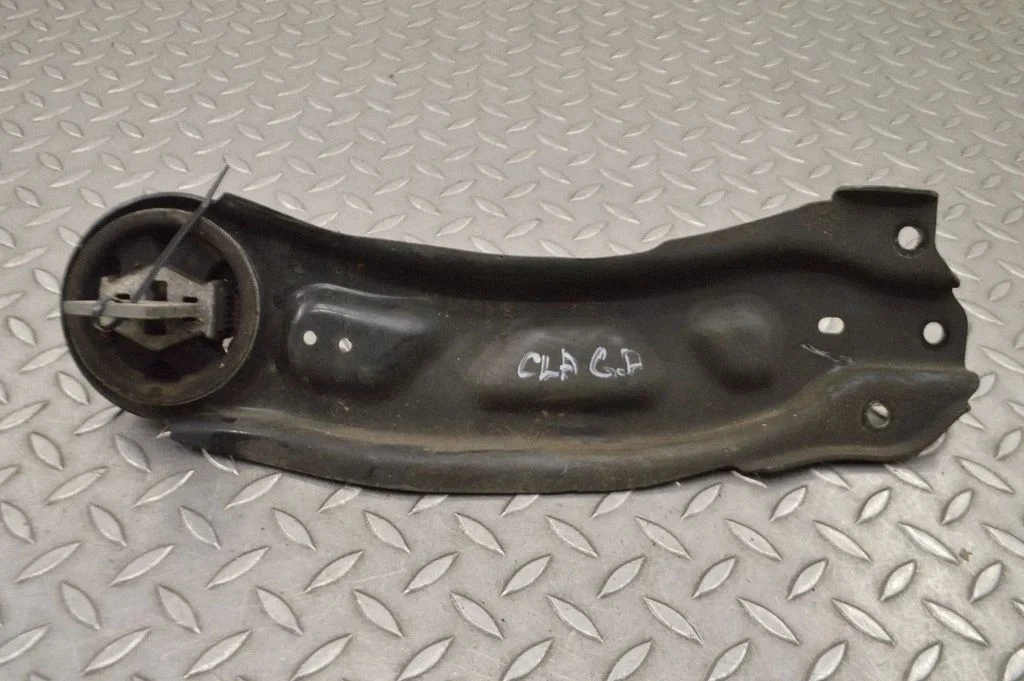 Rear upper control arm/wishbone – Mercedes-Benz CLA-Class C117 X117 W117 (2013-2019)