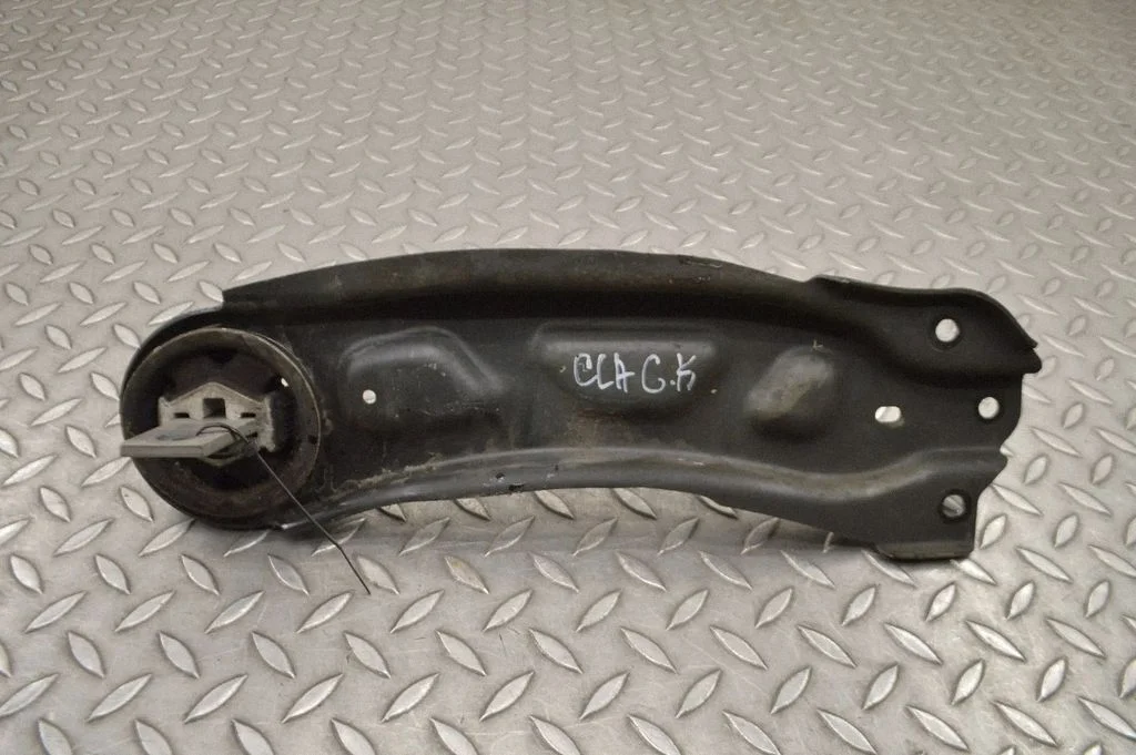 Rear upper control arm/wishbone – Mercedes-Benz CLA-Class C117 X117 W117 (2013-2019)