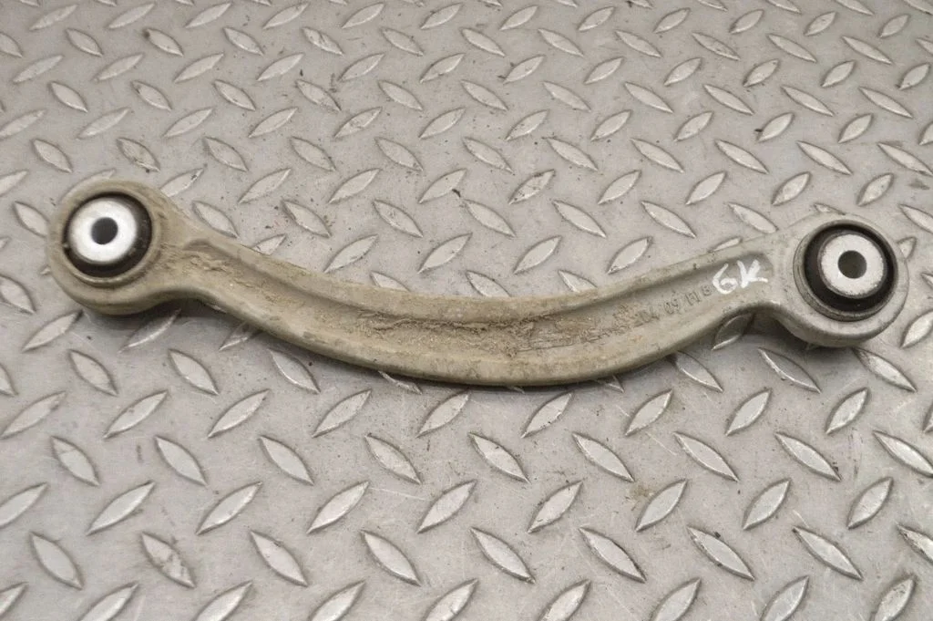 Rear upper control arm/wishbone – Mercedes-Benz C-Class W205 (2014-2021)