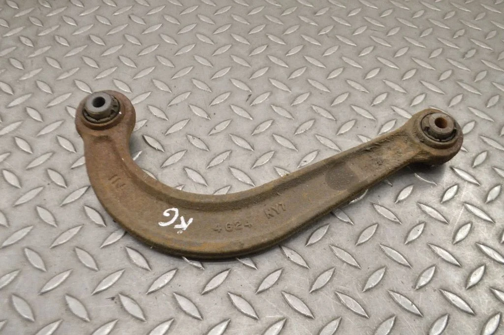 Tagumine ülemine õõtshoob – Mazda 6 (2013-2016)