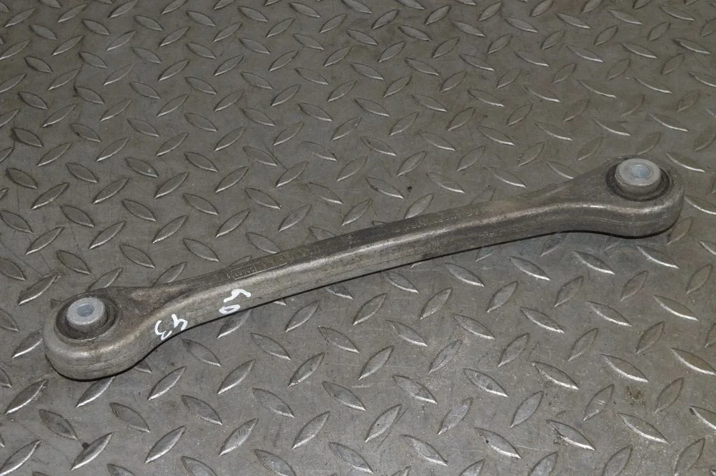 Rear upper control arm/wishbone – Audi RS Q8 (2019-)