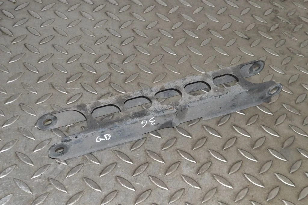 Wahacz tylny górny – BMW Seria 3 E90 E91 (2005-2012)
