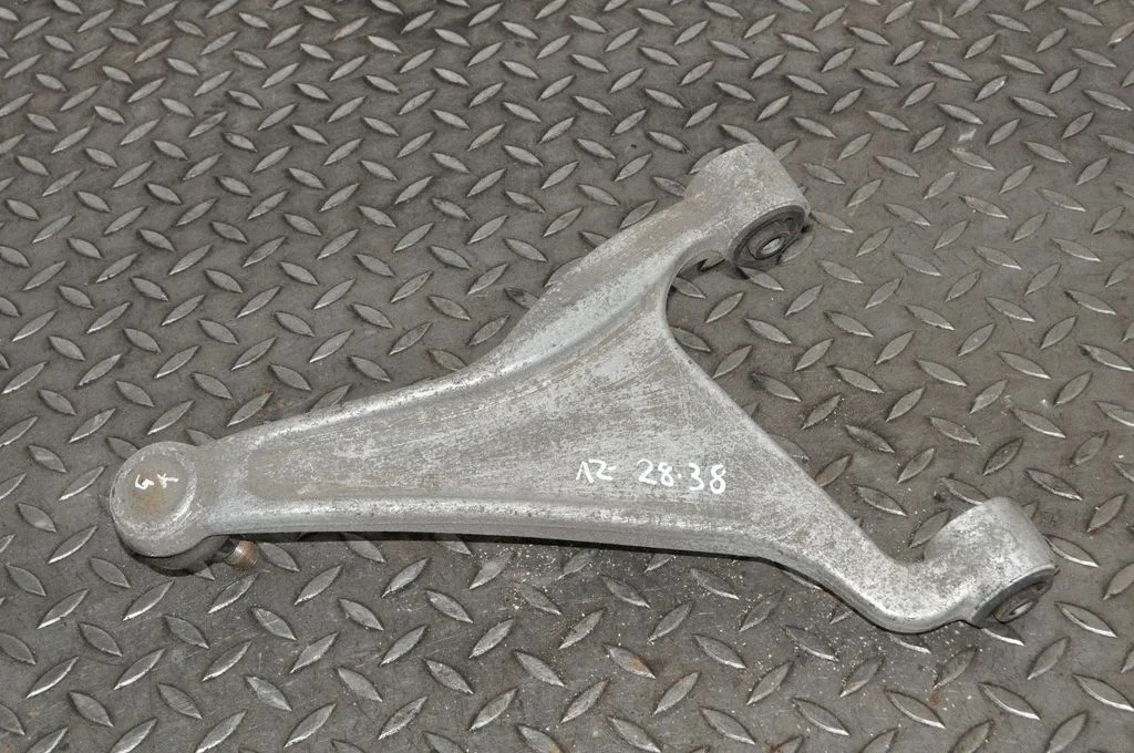 Aizmugurējā svira (dakša) 937502S8009P