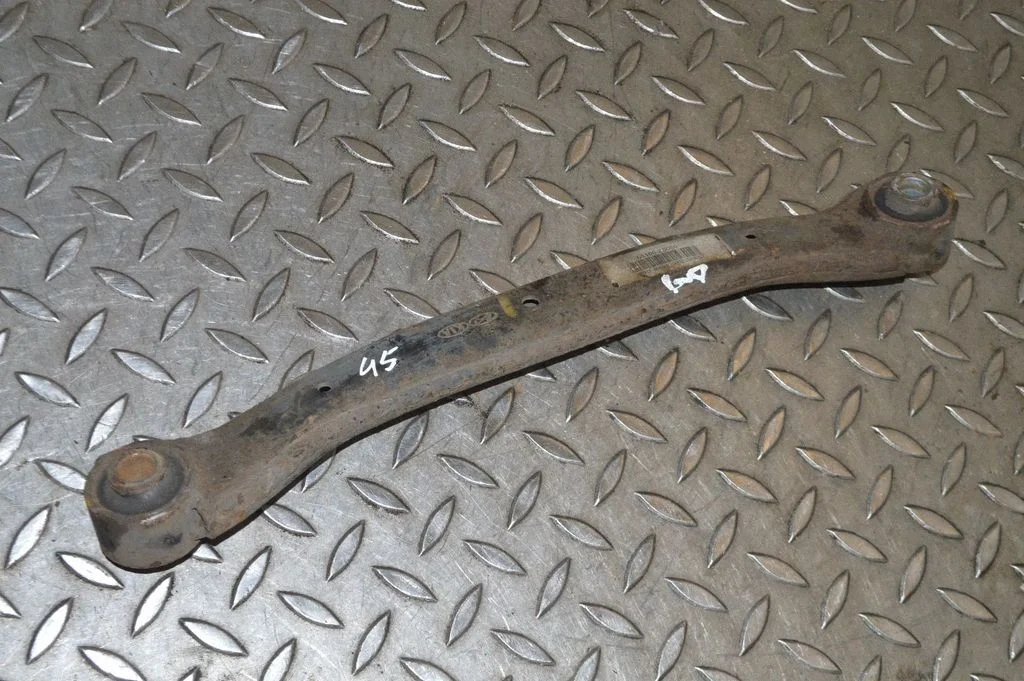 Aizmugurējā svira (dakša) 551002S050