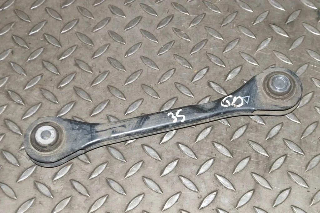 Rear upper control arm/wishbone 8K0501529L