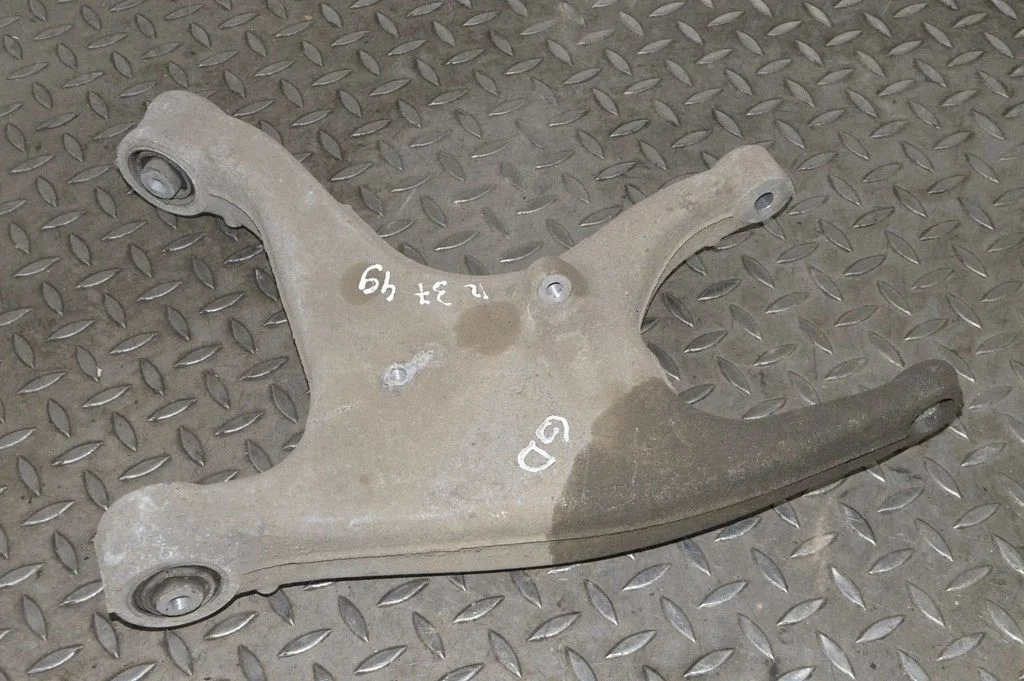Rear upper control arm/wishbone 8R0505312F