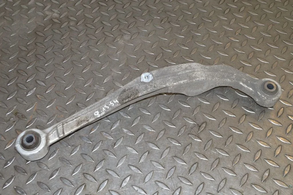 Rear upper control arm/wishbone 8R0863880D