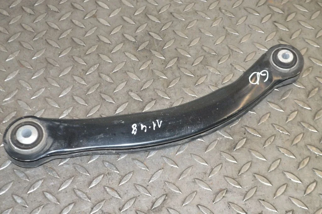 Aizmugurējā svira (dakša) 80A505398A