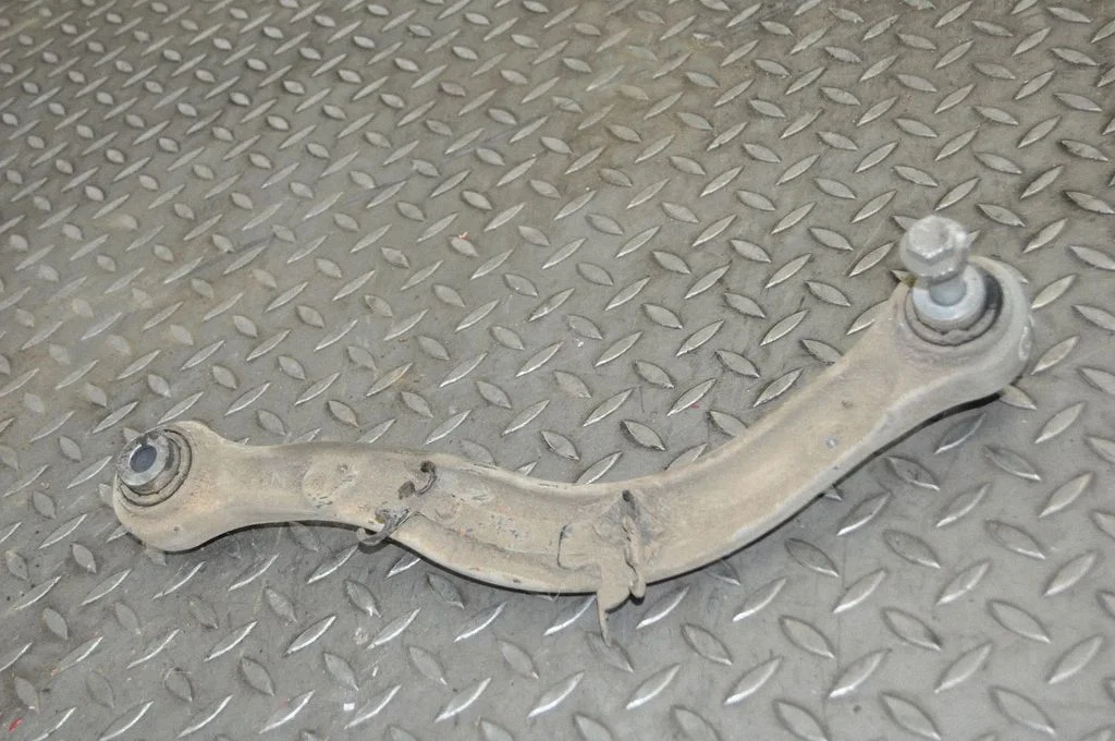 Tagumine ülemine õõtshoob CPLA5501B