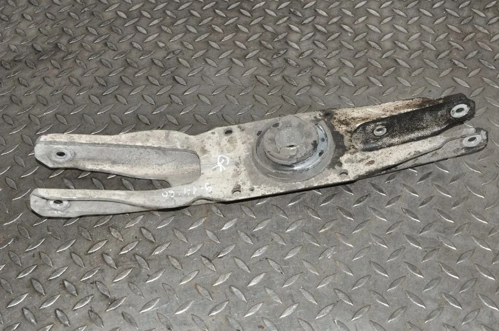Rear upper control arm/wishbone – Mercedes-Benz A-Class W176 (2012-2018)