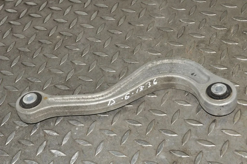 Wahacz tylny górny – Porsche Panamera (970) (2009-2017)