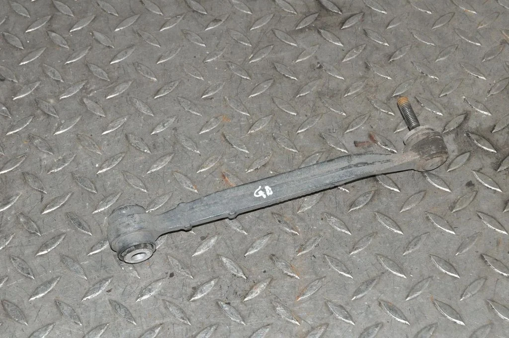 Aizmugurējā svira (dakša) A2033500653