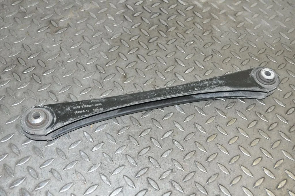 Tagumine ülemine õõtshoob – BMW X3 F25 (2010-2017)